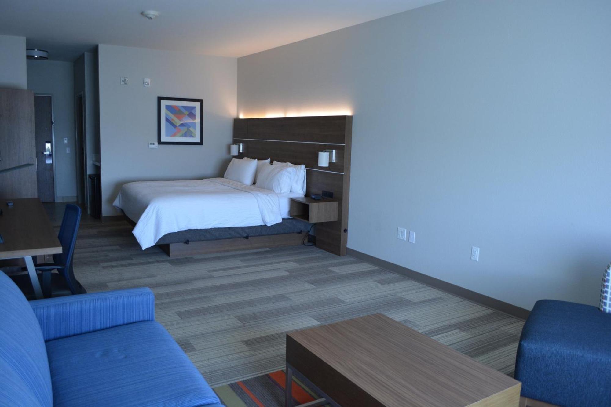 Holiday Inn Express & Suites Liberal Eksteriør bilde