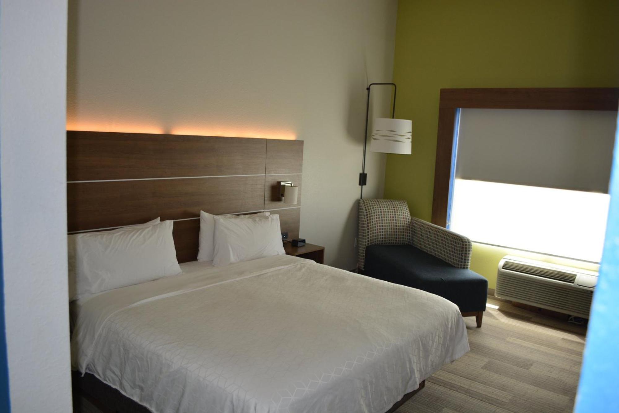 Holiday Inn Express & Suites Liberal Eksteriør bilde
